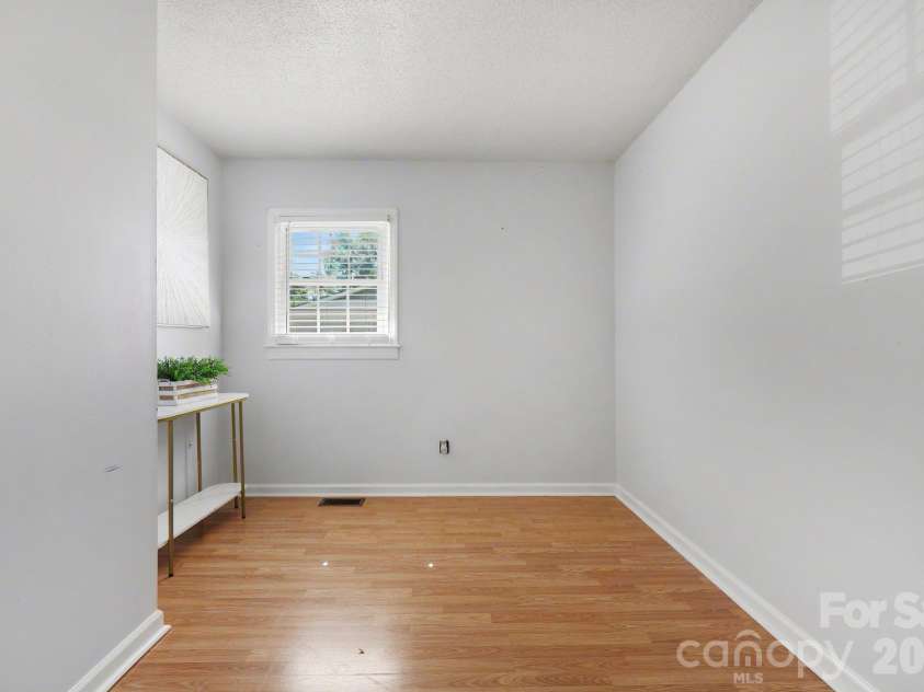 160 Chamblee Drive, Salisbury, NC 28147.  MLS# CAR4431373, YatesRealty ID 55693. 