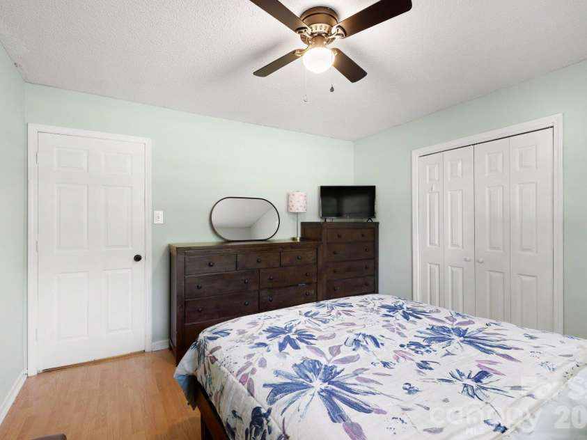 160 Chamblee Drive, Salisbury, NC 28147.  MLS# CAR4431373, YatesRealty ID 55693. 