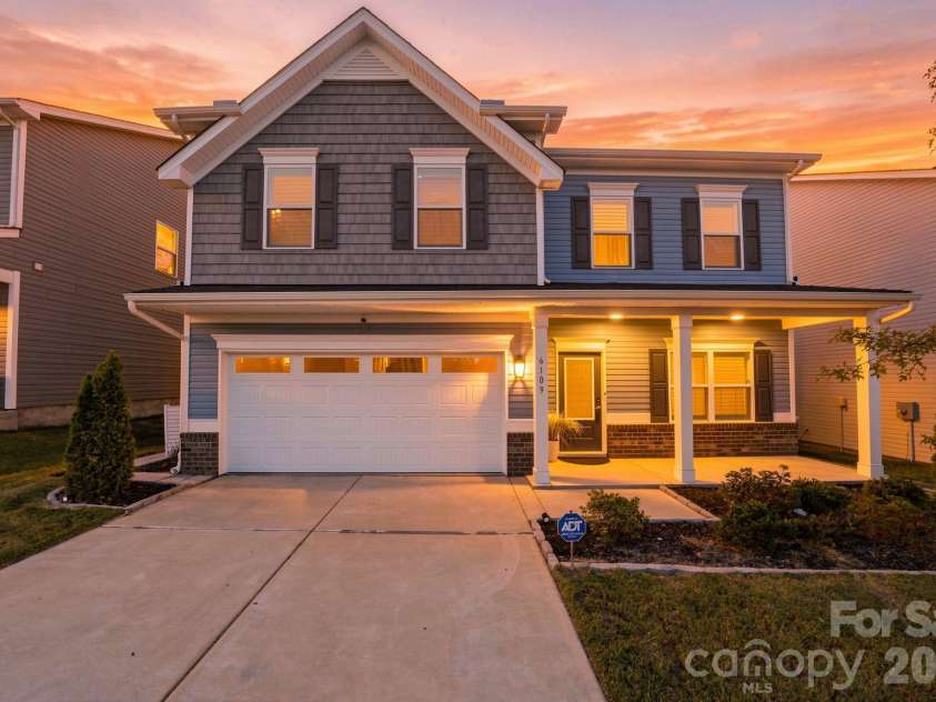 6109 Sunspear Lane, Charlotte, NC 28212.  MLS# CAR4431366, YatesRealty ID 55695. 