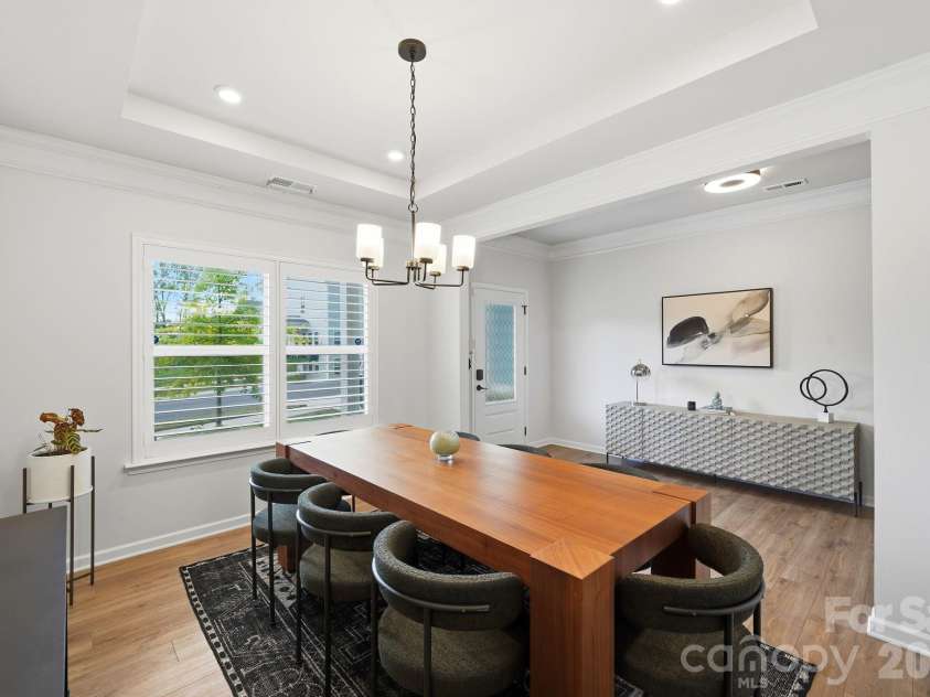 6109 Sunspear Lane, Charlotte, NC 28212.  MLS# CAR4431366, YatesRealty ID 55695. 