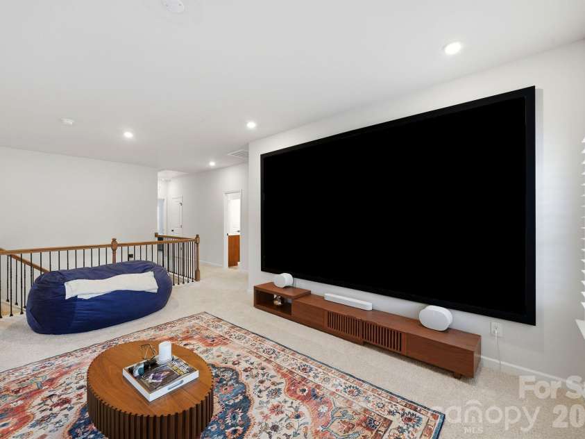 6109 Sunspear Lane, Charlotte, NC 28212.  MLS# CAR4431366, YatesRealty ID 55695. 