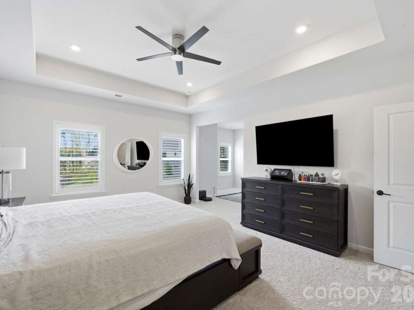 6109 Sunspear Lane, Charlotte, NC 28212.  MLS# CAR4431366, YatesRealty ID 55695. 