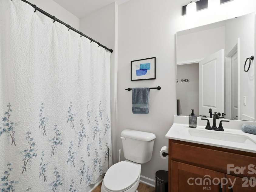 6109 Sunspear Lane, Charlotte, NC 28212.  MLS# CAR4431366, YatesRealty ID 55695. 