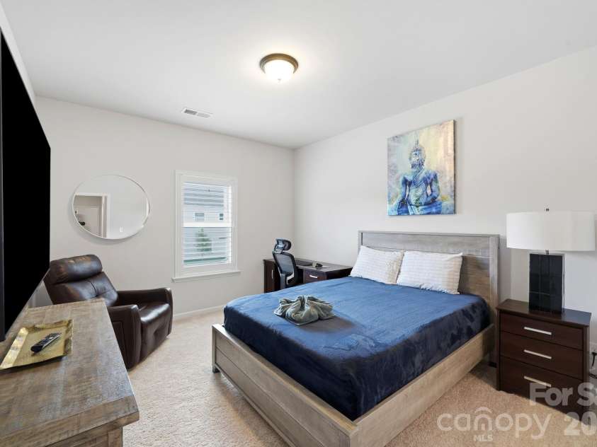 6109 Sunspear Lane, Charlotte, NC 28212.  MLS# CAR4431366, YatesRealty ID 55695. 