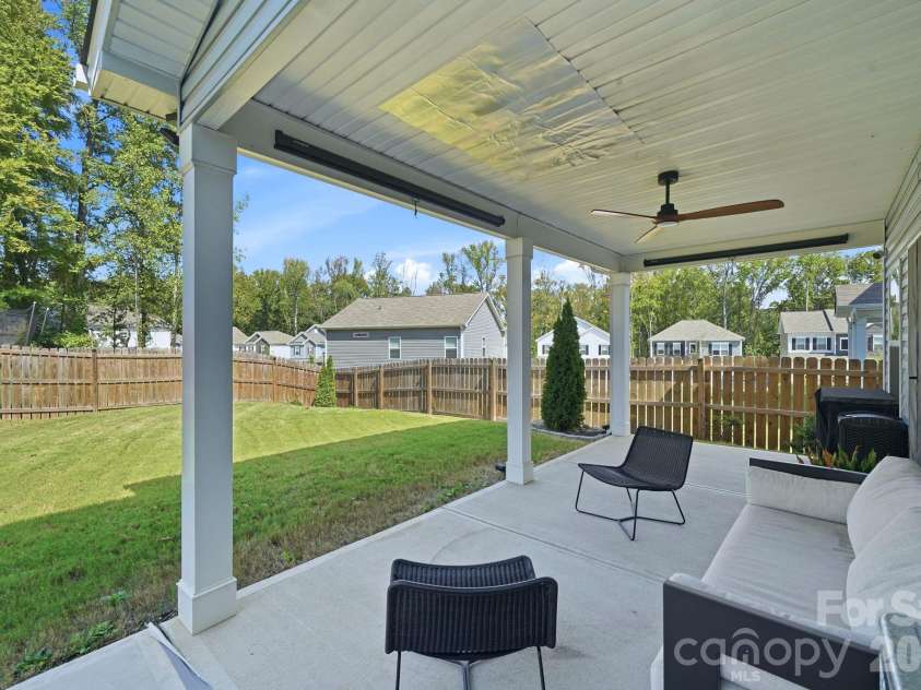 6109 Sunspear Lane, Charlotte, NC 28212.  MLS# CAR4431366, YatesRealty ID 55695. 