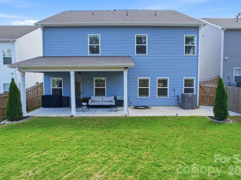 6109 Sunspear Lane, Charlotte, NC 28212.  MLS# CAR4431366, YatesRealty ID 55695. 
