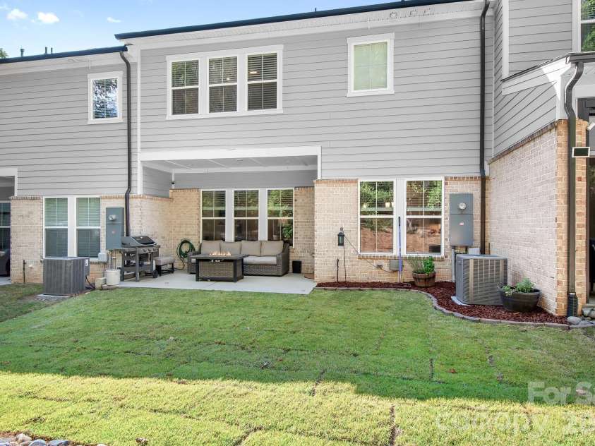 3225 Everly Enclave Way, Charlotte, NC 28210.  MLS# CAR4431294, YatesRealty ID 55698. 