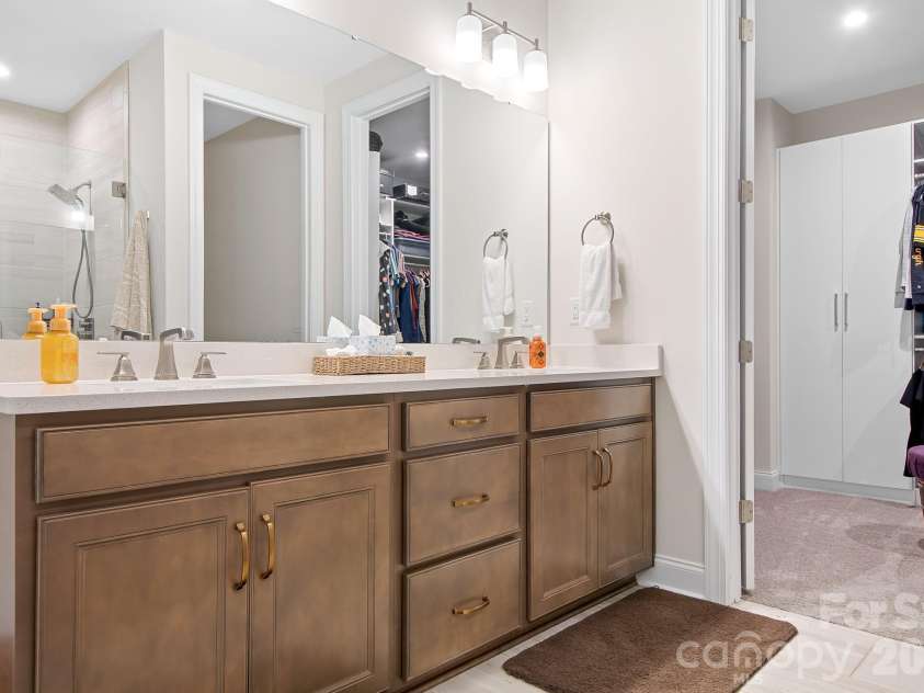 3225 Everly Enclave Way, Charlotte, NC 28210.  MLS# CAR4431294, YatesRealty ID 55698. 