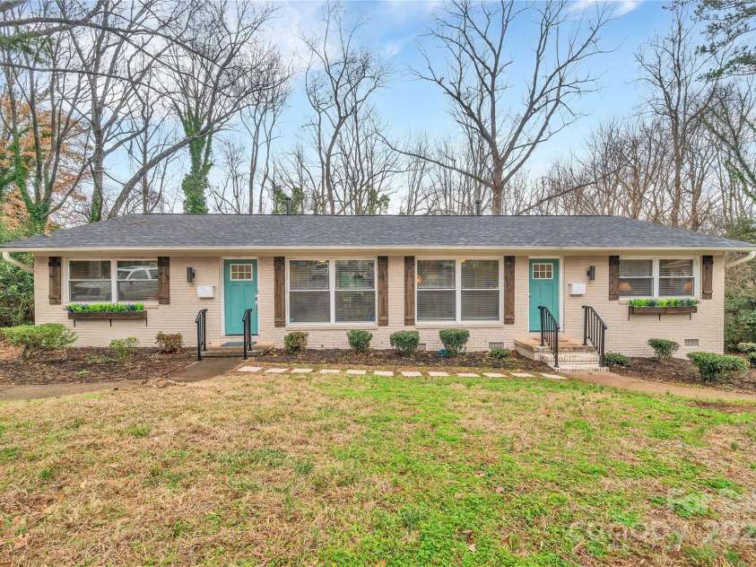 2025 Ibis Court, Charlotte, NC 28205.  MLS# CAR4217324, YatesRealty ID 557. 