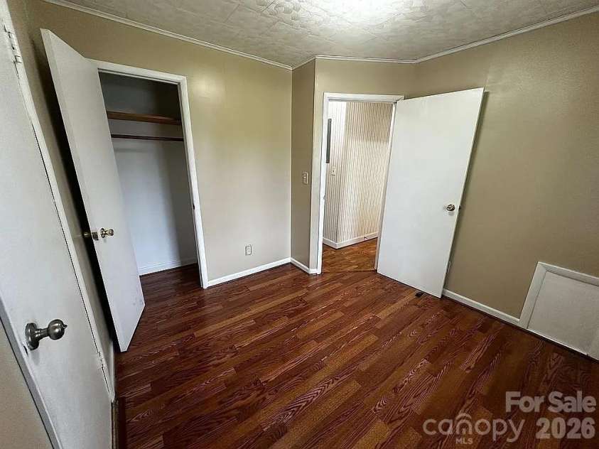 34 Sunset Drive, Brevard, NC 28712.  MLS# CAR4358442, YatesRealty ID 5570. Bedroom 3