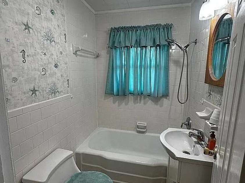 34 Sunset Drive, Brevard, NC 28712.  MLS# CAR4358442, YatesRealty ID 5570. Full Bath