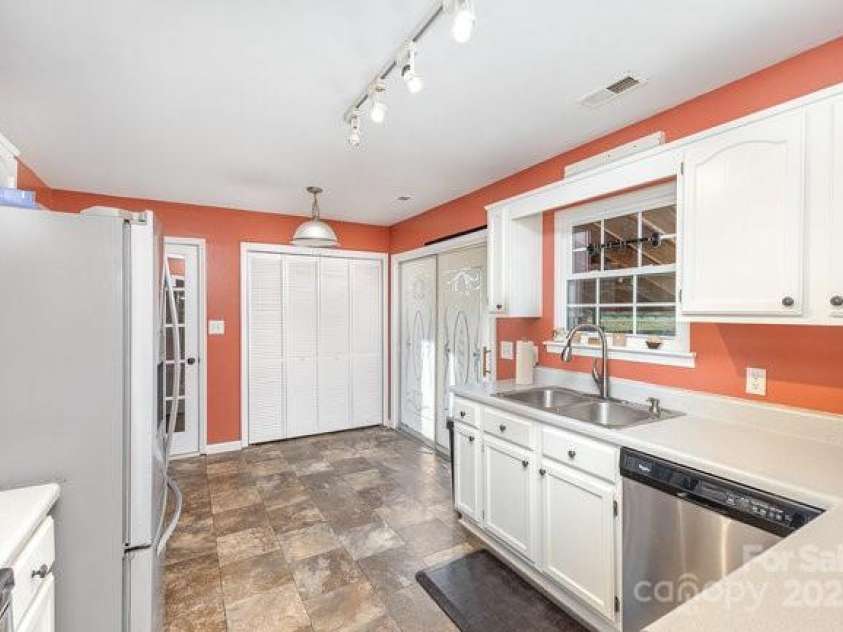 4405 Ashton Court, Indian Trail, NC 28079.  MLS# CAR4232087, YatesRealty ID 5570. 