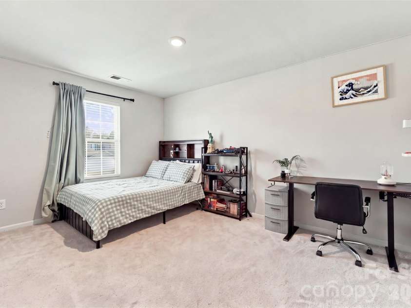 12732 Wandering Brook Drive, Charlotte, NC 28273.  MLS# CAR4430783, YatesRealty ID 55700. 3rd Bedroom