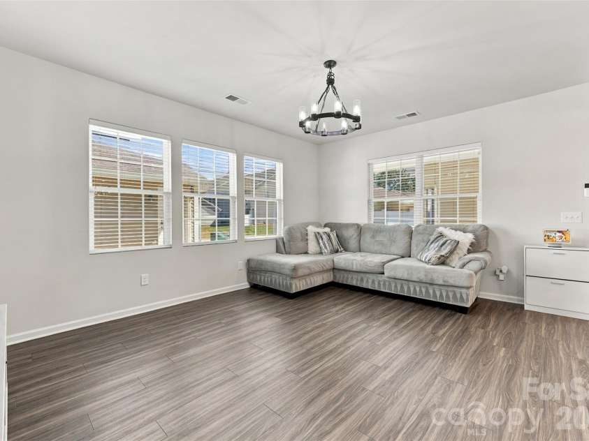 12732 Wandering Brook Drive, Charlotte, NC 28273.  MLS# CAR4430783, YatesRealty ID 55700. 
