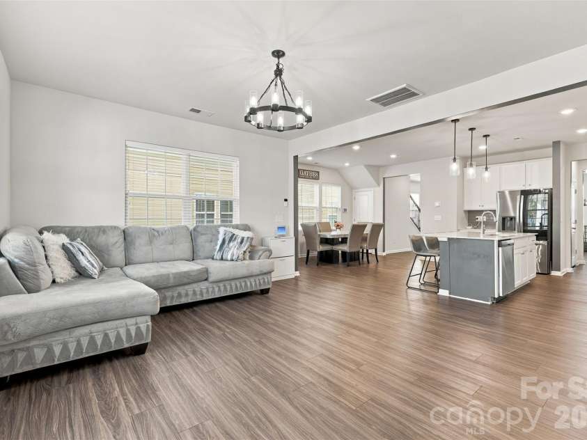 12732 Wandering Brook Drive, Charlotte, NC 28273.  MLS# CAR4430783, YatesRealty ID 55700. 