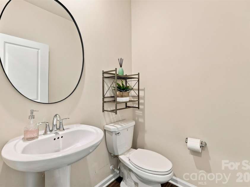 12732 Wandering Brook Drive, Charlotte, NC 28273.  MLS# CAR4430783, YatesRealty ID 55700. 