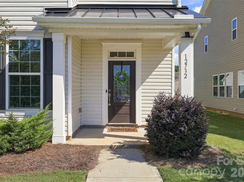 12732 Wandering Brook Drive, Charlotte, NC 28273.  MLS# CAR4430783, YatesRealty ID 55700. 