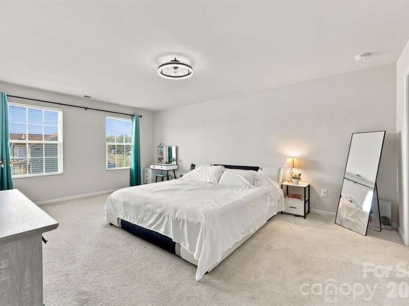 12732 Wandering Brook Drive, Charlotte, NC 28273.  MLS# CAR4430783, YatesRealty ID 55700. Primary Bedroom