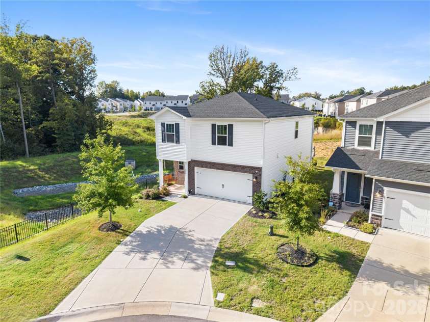 1107 Harland Street, Charlotte, NC 28216.  MLS# CAR4431090, YatesRealty ID 55701. 