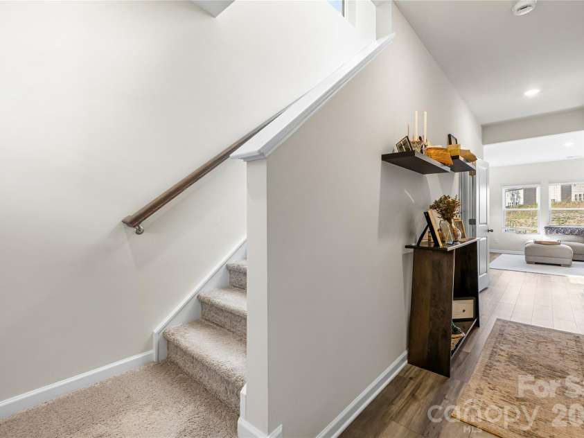 1107 Harland Street, Charlotte, NC 28216.  MLS# CAR4431090, YatesRealty ID 55701. 