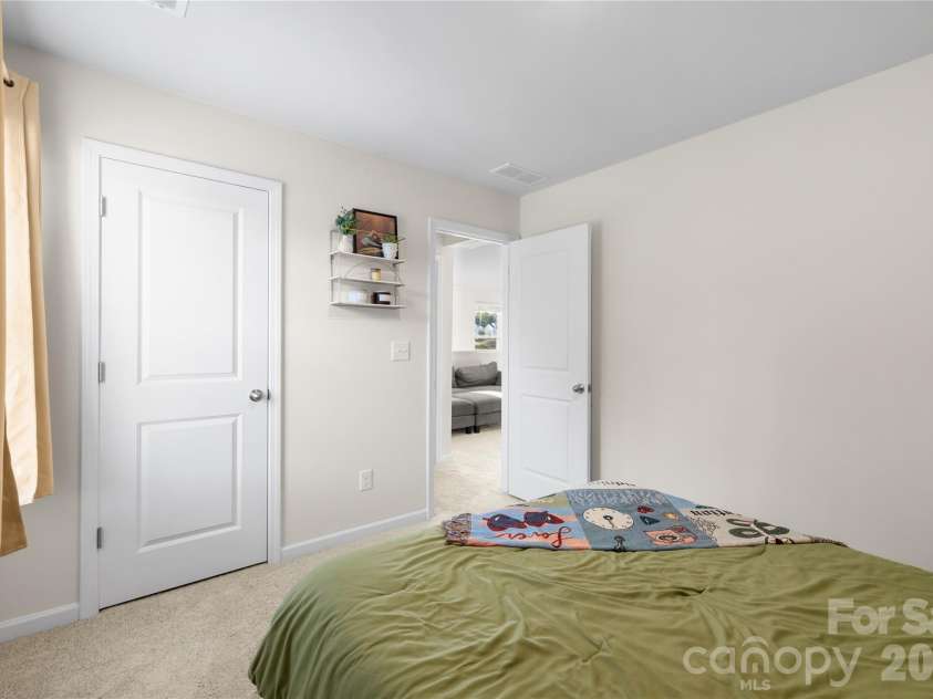 1107 Harland Street, Charlotte, NC 28216.  MLS# CAR4431090, YatesRealty ID 55701. 