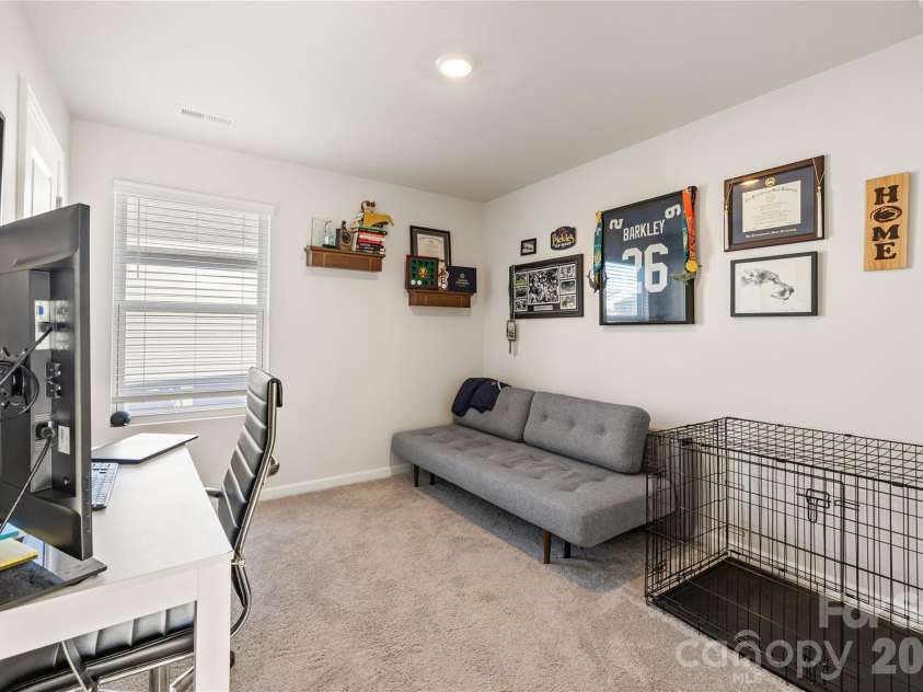 1107 Harland Street, Charlotte, NC 28216.  MLS# CAR4431090, YatesRealty ID 55701. 