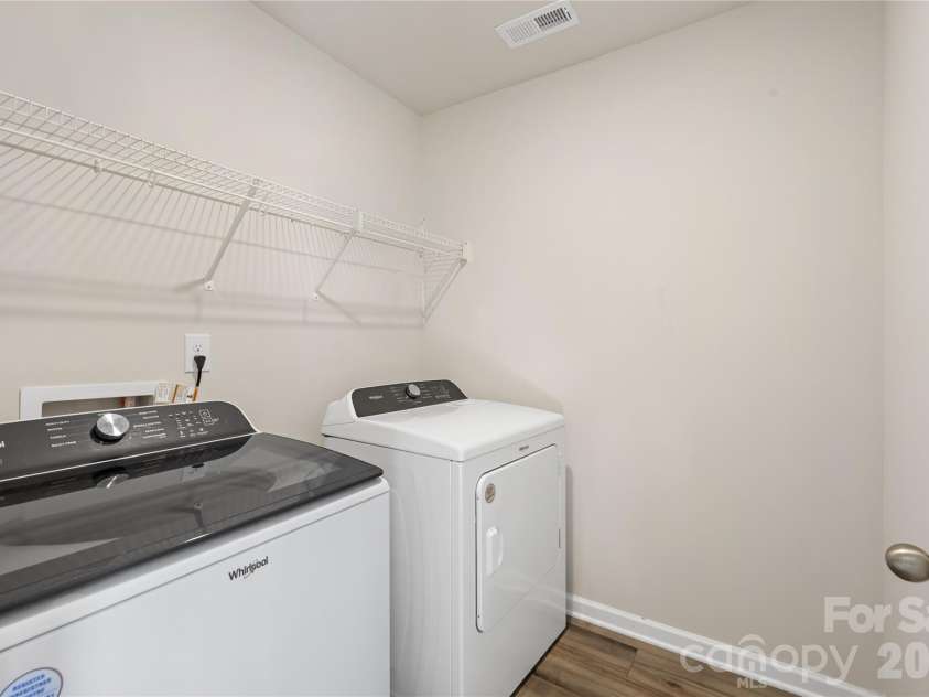 1107 Harland Street, Charlotte, NC 28216.  MLS# CAR4431090, YatesRealty ID 55701. 