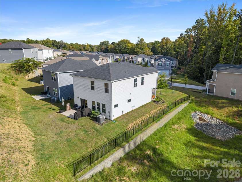 1107 Harland Street, Charlotte, NC 28216.  MLS# CAR4431090, YatesRealty ID 55701. 