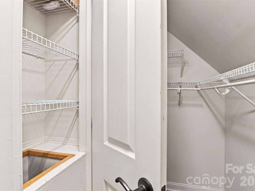 3564 Weddington Oaks Drive, Matthews, NC 28104.  MLS# CAR4430938, YatesRealty ID 55702. Laundry chute