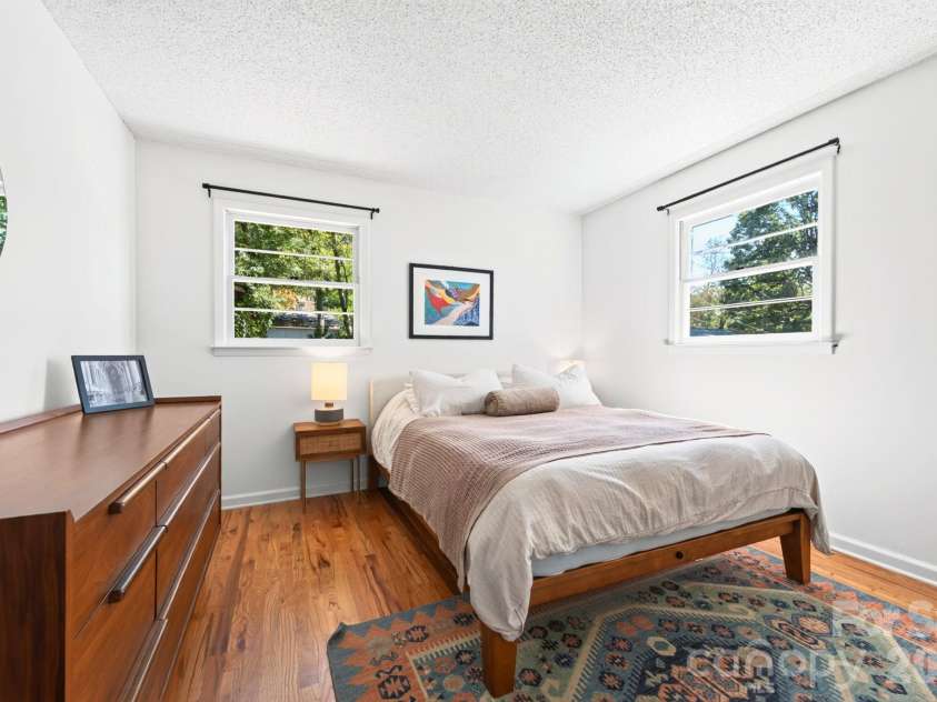 49 Harris Avenue, Asheville, NC 28806.  MLS# CAR4431088, YatesRealty ID 55703. 