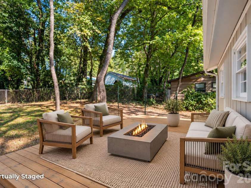 49 Harris Avenue, Asheville, NC 28806.  MLS# CAR4431088, YatesRealty ID 55703. 
