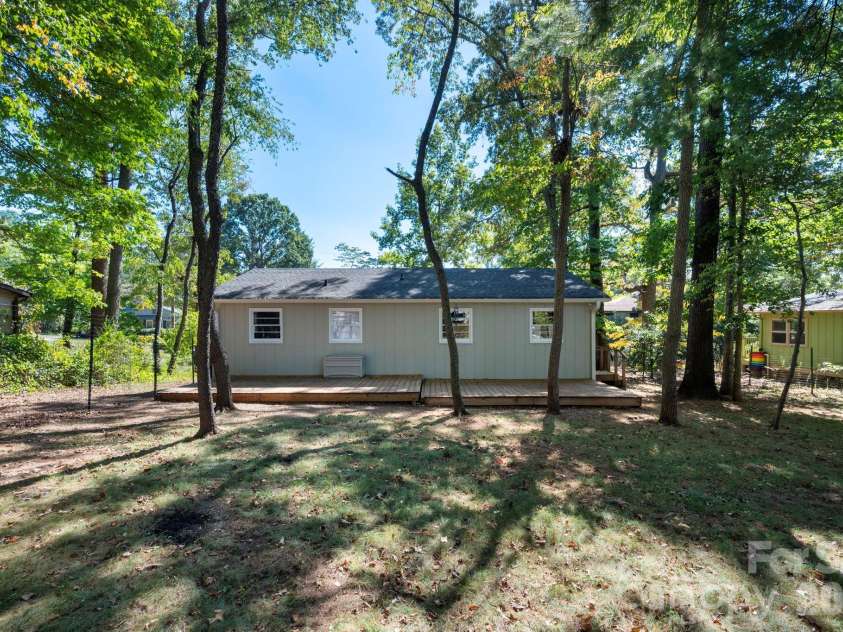 49 Harris Avenue, Asheville, NC 28806.  MLS# CAR4431088, YatesRealty ID 55703. 