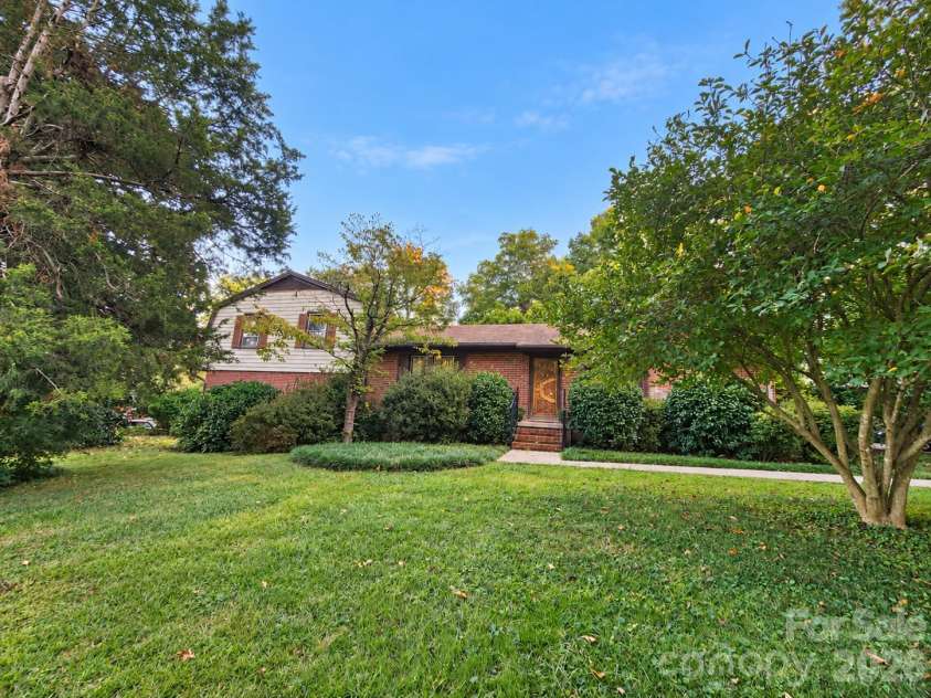 2419 Rhyneland Street, Gastonia, NC 28054.  MLS# CAR4430678, YatesRealty ID 55704. 