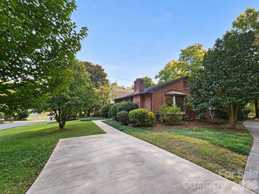 2419 Rhyneland Street, Gastonia, NC 28054.  MLS# CAR4430678, YatesRealty ID 55704. 