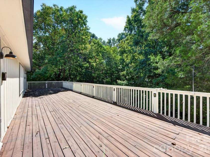 16 Cove Creek Place, Concord, NC 28025.  MLS# CAR4430765, YatesRealty ID 55707. 