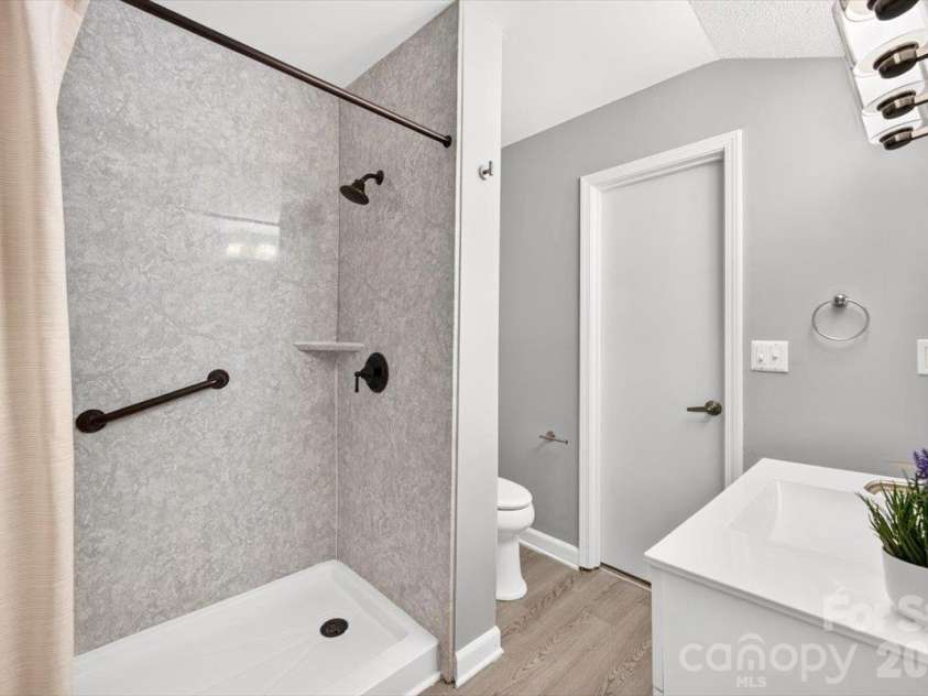 16 Cove Creek Place, Concord, NC 28025.  MLS# CAR4430765, YatesRealty ID 55707. 