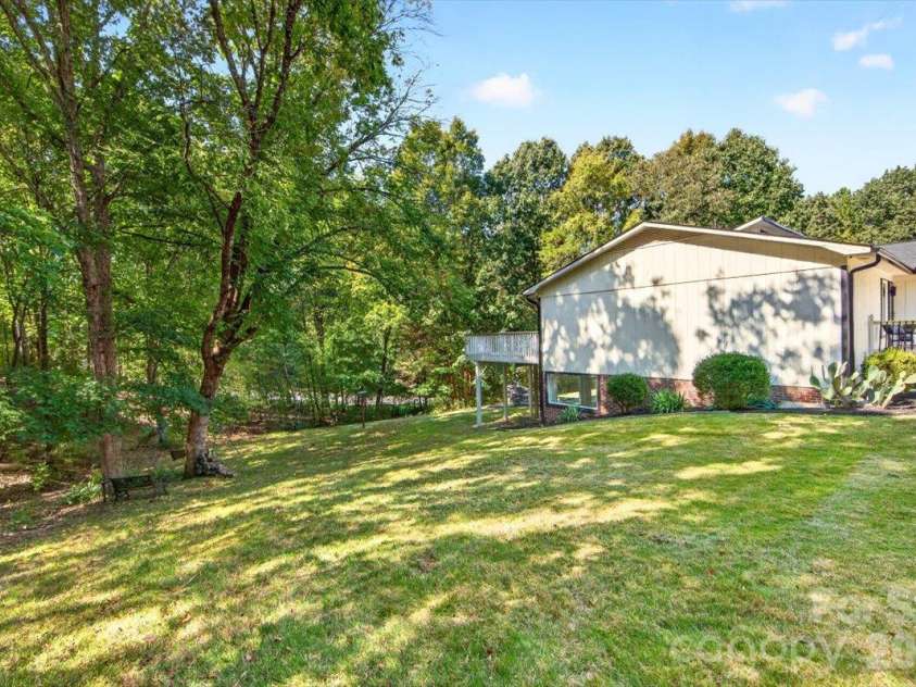 16 Cove Creek Place, Concord, NC 28025.  MLS# CAR4430765, YatesRealty ID 55707. 