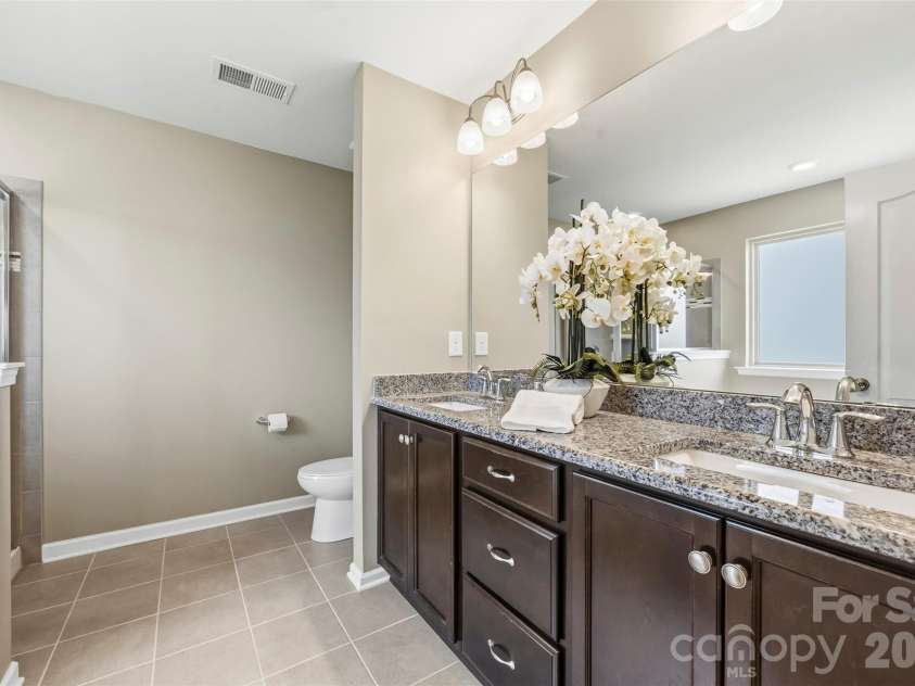 108 Rainbow Trout Trail, Fort Mill, SC 29715.  MLS# CAR4430539, YatesRealty ID 55708. 