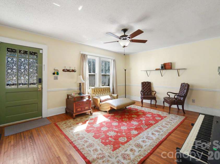 821 Chester Street, Gastonia, NC 28052.  MLS# CAR4430330, YatesRealty ID 55710. 