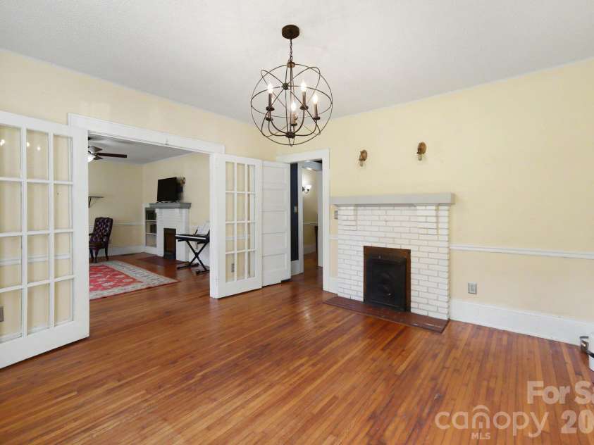 821 Chester Street, Gastonia, NC 28052.  MLS# CAR4430330, YatesRealty ID 55710. 