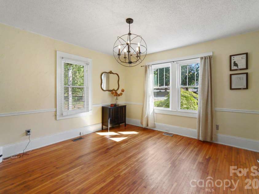 821 Chester Street, Gastonia, NC 28052.  MLS# CAR4430330, YatesRealty ID 55710. 