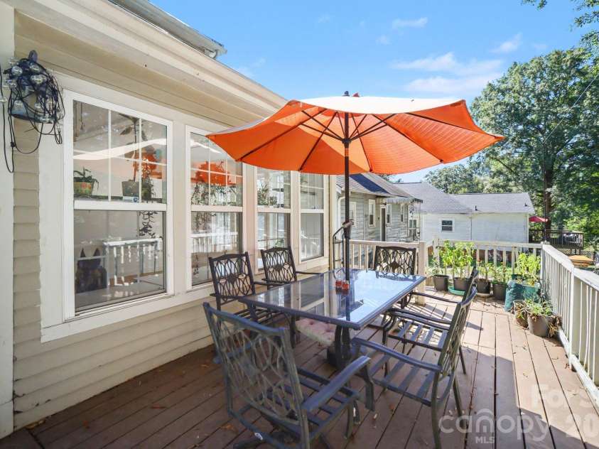 821 Chester Street, Gastonia, NC 28052.  MLS# CAR4430330, YatesRealty ID 55710. 