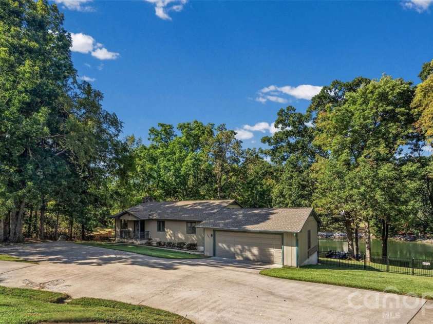1465 Friar Road, Rock Hill, SC 29732.  MLS# CAR4430643, YatesRealty ID 55713. 