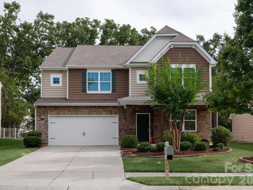 2712 Lawson Drive, Waxhaw, NC 28173.  MLS# CAR4430224, YatesRealty ID 55714. 