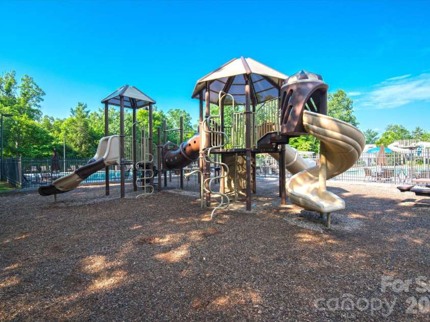 2712 Lawson Drive, Waxhaw, NC 28173.  MLS# CAR4430224, YatesRealty ID 55714. Community playground