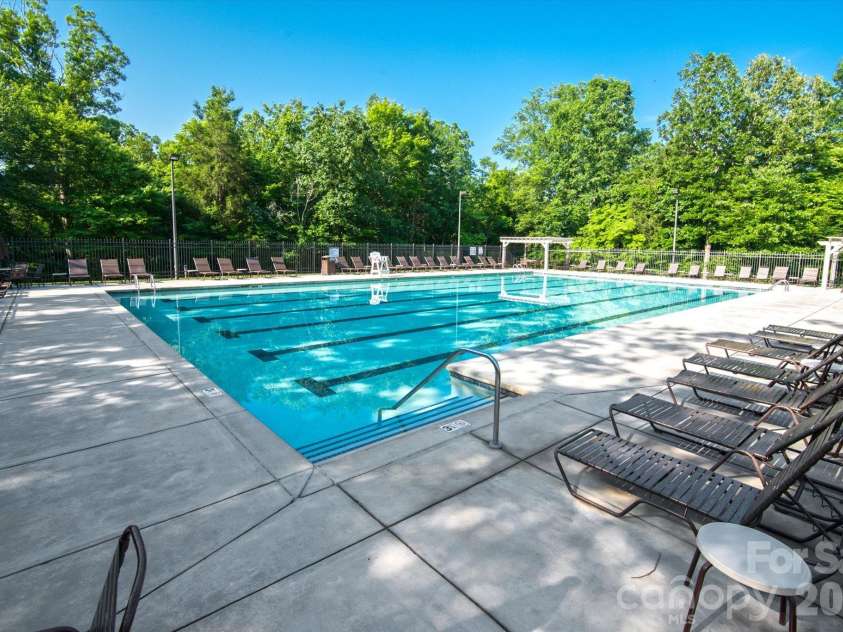 2712 Lawson Drive, Waxhaw, NC 28173.  MLS# CAR4430224, YatesRealty ID 55714. Community pool