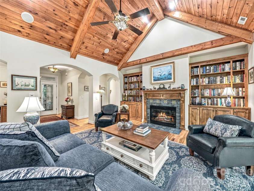 40 Ulvda Court, Brevard, NC 28712.  MLS# CAR4430027, YatesRealty ID 55715. 