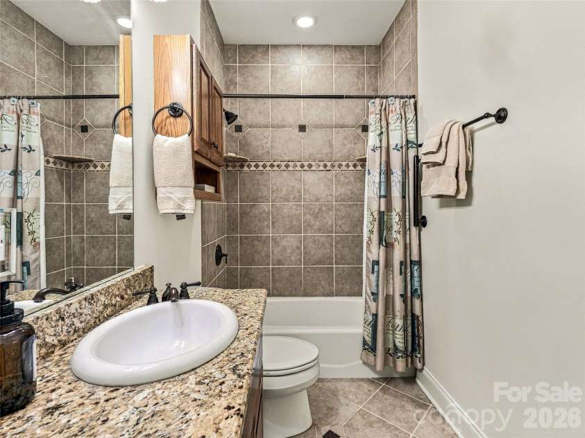40 Ulvda Court, Brevard, NC 28712.  MLS# CAR4430027, YatesRealty ID 55715. 