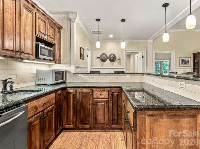 40 Ulvda Court, Brevard, NC 28712.  MLS# CAR4430027, YatesRealty ID 55715. 