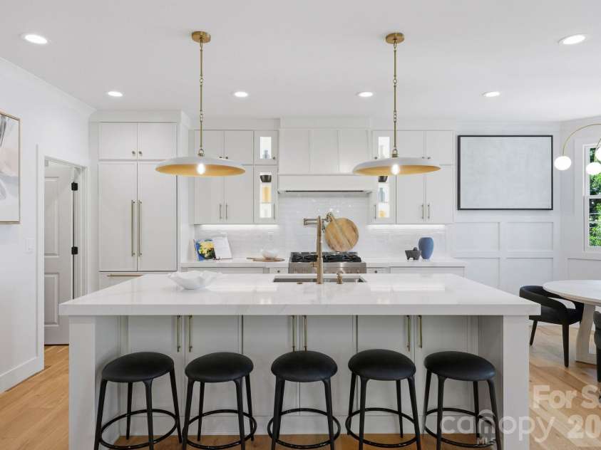 1740 Merriman Avenue, Charlotte, NC 28203.  MLS# CAR4430003, YatesRealty ID 55716. Kitchen